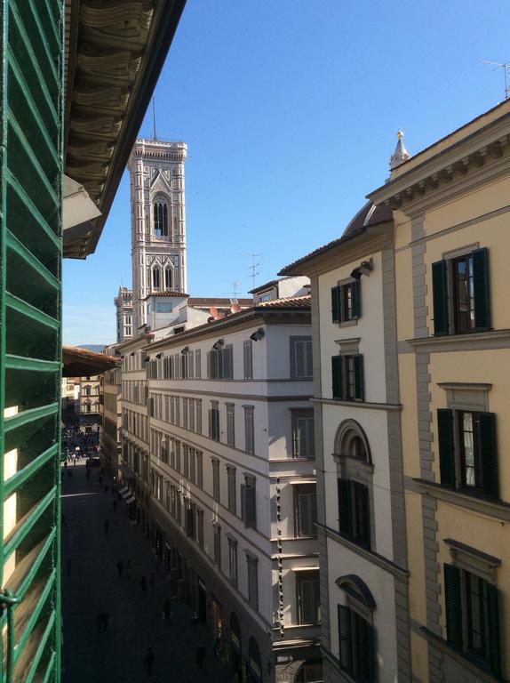 Heart Of Florence With A View Apartment Стая снимка